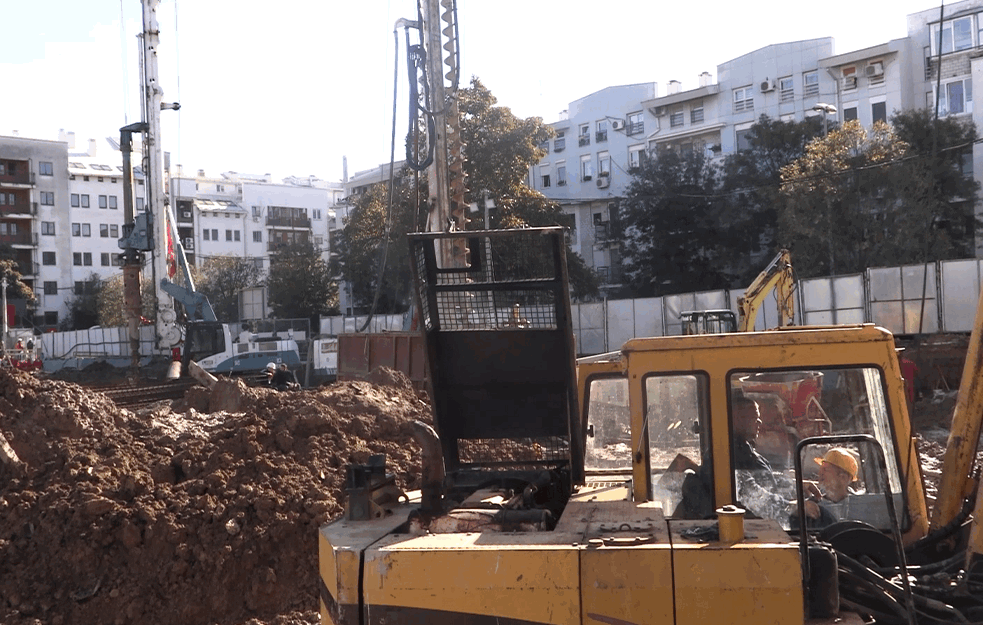 DEMONSTRACIJA SILE INVESTITORA na Novom Beogradu, institucije ĆUTE! 